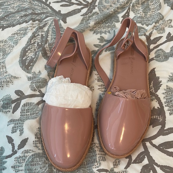 Pink shoes - Picture 1 of 3